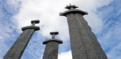 THREE SWORDS MONUMENT